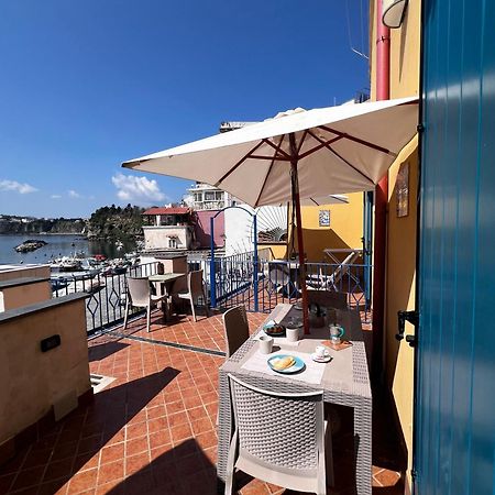 Emmanuelle casa vacanza a Corricella Procida Esterno foto