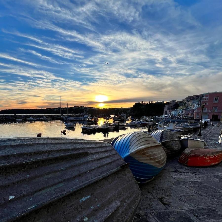 Emmanuelle casa vacanza a Corricella Procida Esterno foto