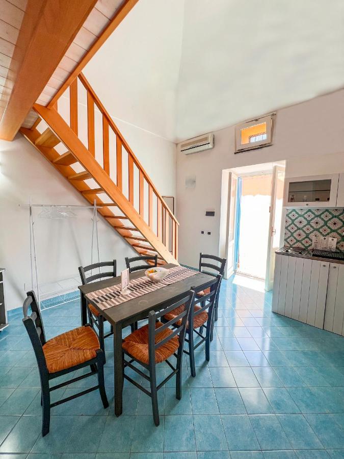 Emmanuelle casa vacanza a Corricella Procida Esterno foto